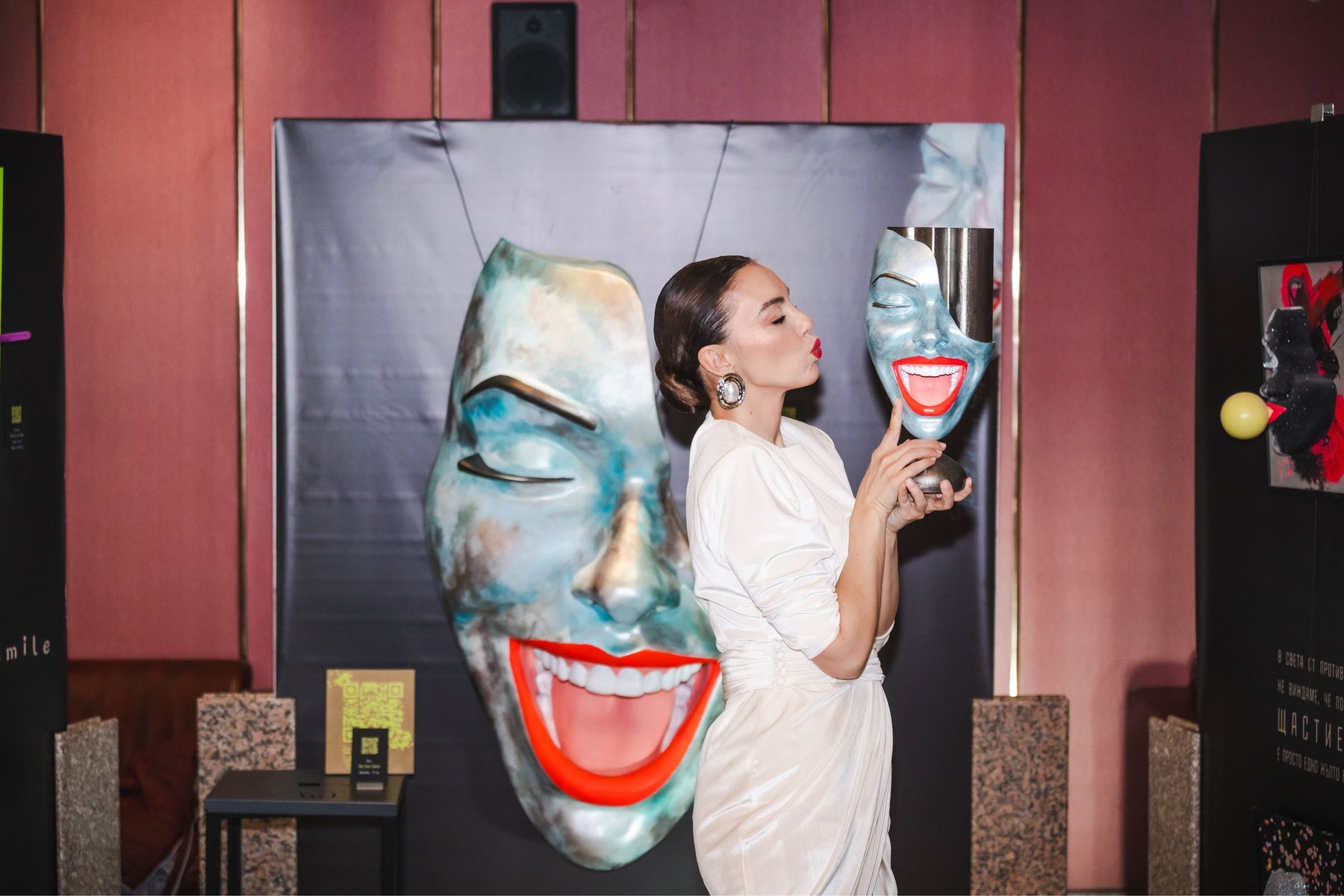 The Art of Being Happy — 1st Solo Exhibition