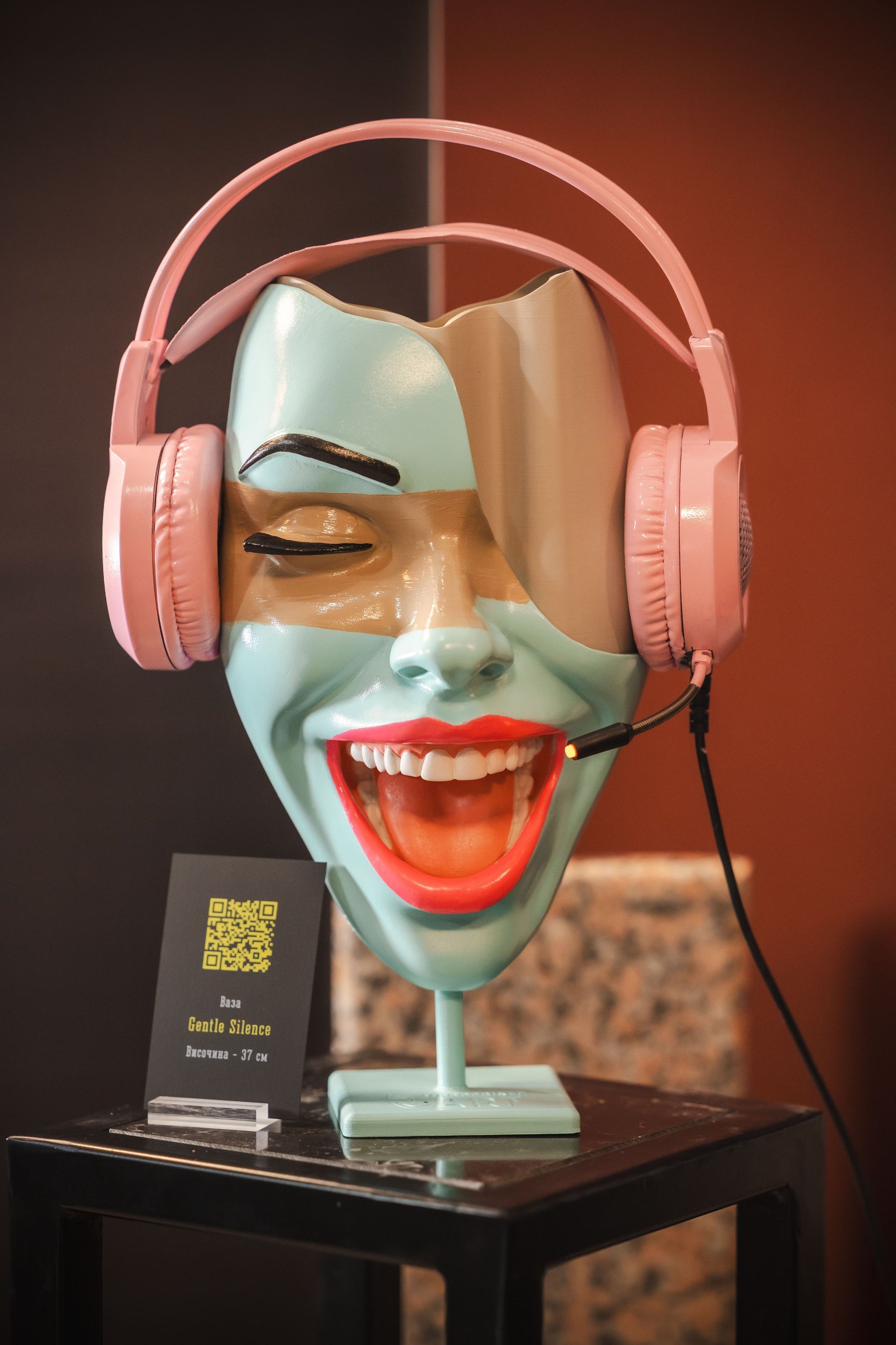 The Art of Being Happy — 1st Solo Exhibition
