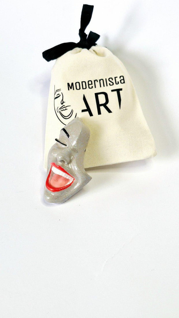 Brooch — Smile Beige Mermaid by Modernista Art