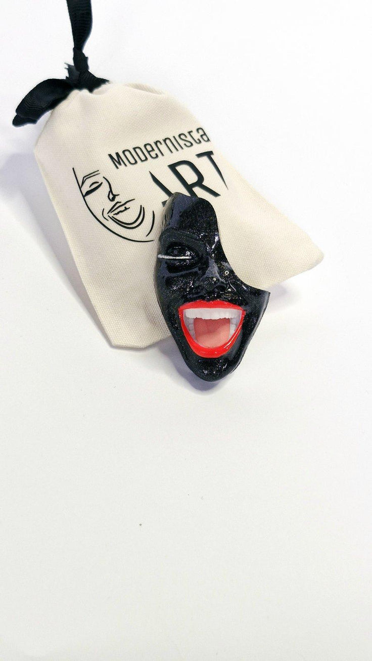 Brooch — Smile Black Shine by Modernista Art