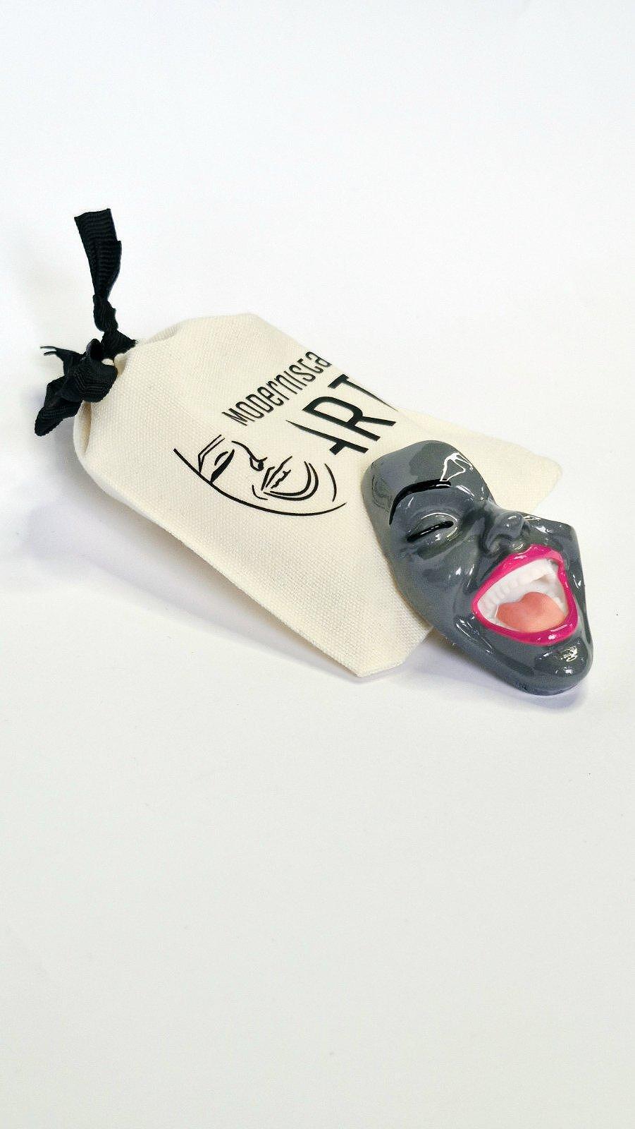 Brooch — Smile Velour Gray by Modernista Art