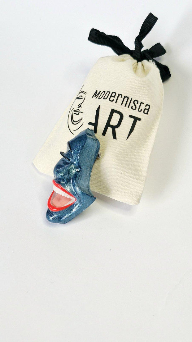 Brooch — Smile Jeans Wave by Modernista Art