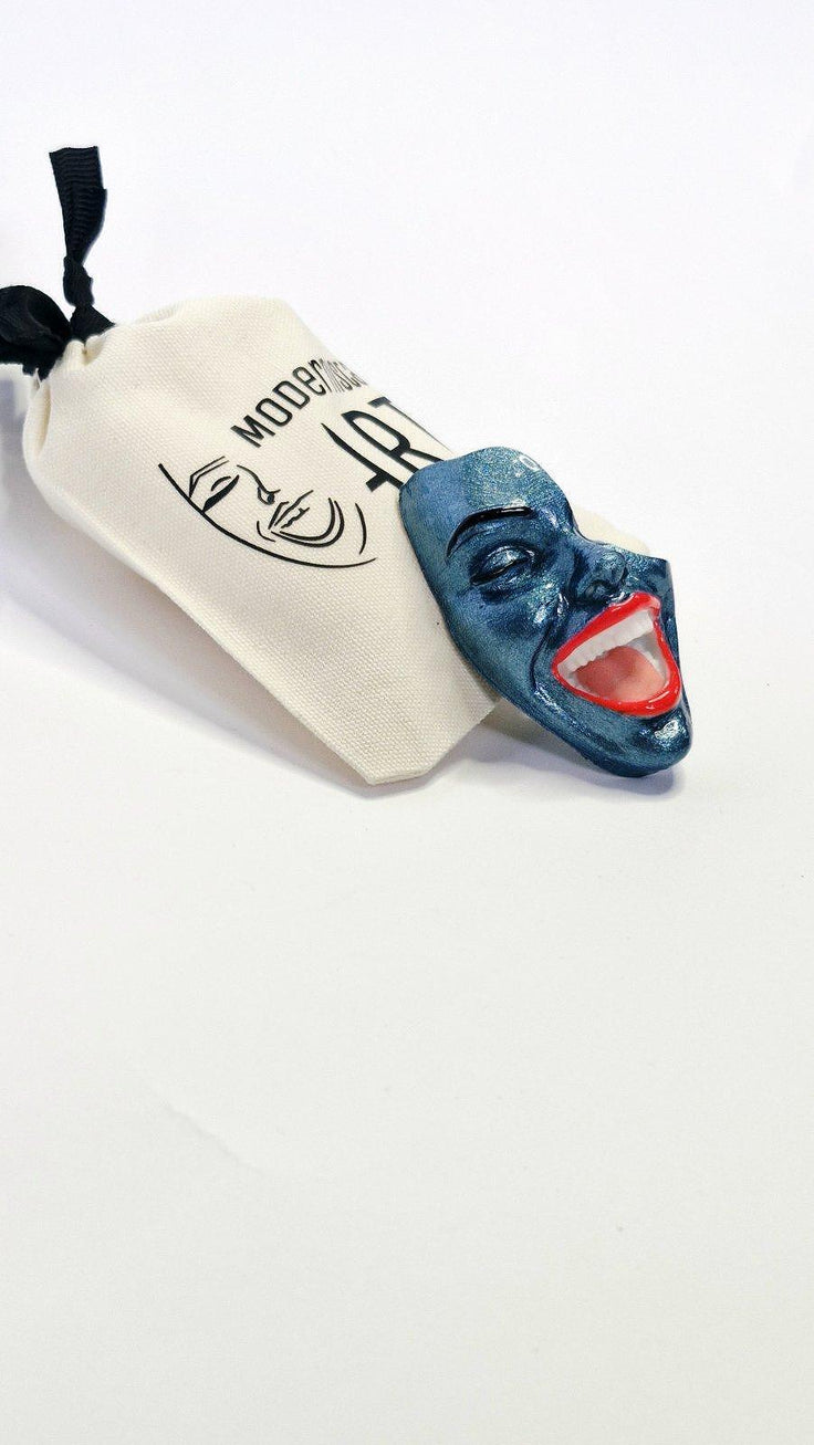 Brooch — Smile Jeans Wave by Modernista Art