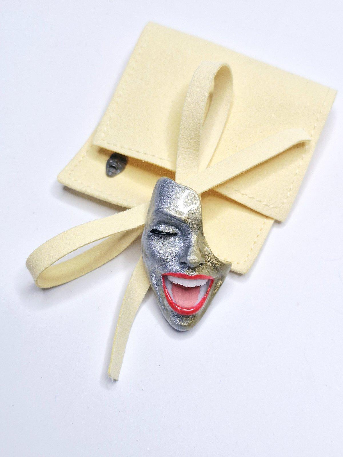 Mini Brooch — Smile Silver Gold by Modernista Art